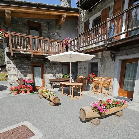 Appartamento Maison Ansemasy - Maisons De Charme- Caratteristico Con Tre E Due Bagni *