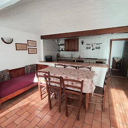 Appartamento Maison Ansemasy - Maisons De Charme- Caratteristico Con Tre E Due Bagni